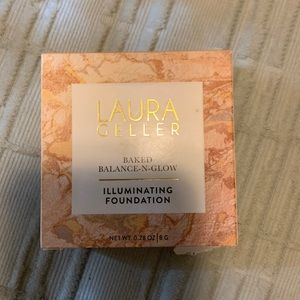 Laura Gellar NIB illuminating foundation